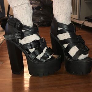 Charlotte Russe Black Platform Heels with Buckles 🖤